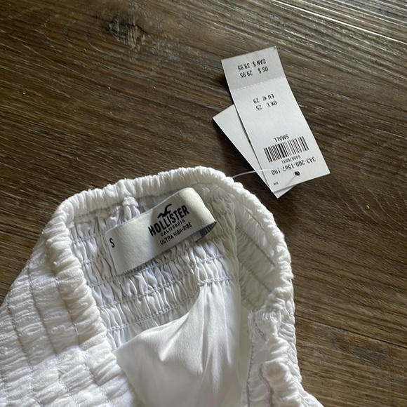 Hollister, size small,  white skirt with cute little details - Picture 2 of 4